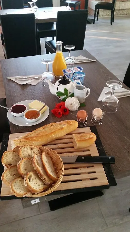 Auberge Le Gabachou Montpezat-de-Quercy 0*,  France
