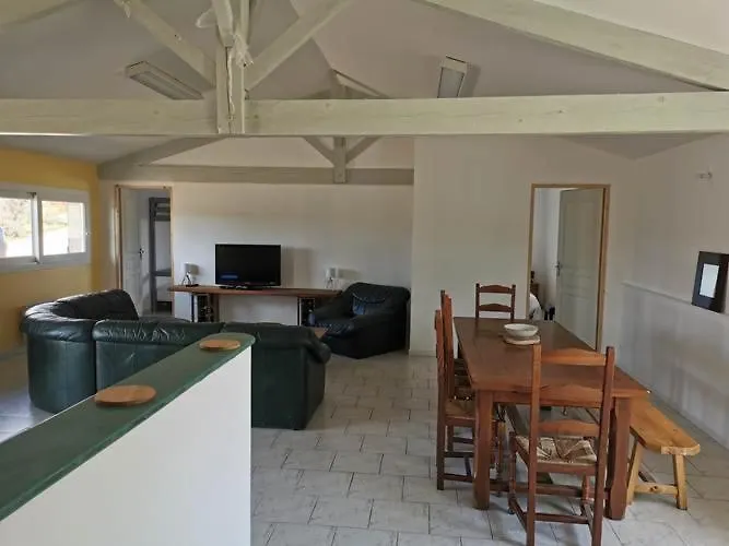 Auberge Le Gabachou Montpezat-de-Quercy 0*,  France